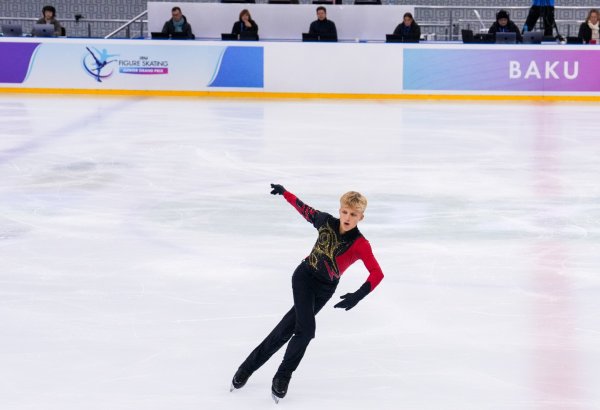 Bakıda fiqurlu konkisürmə üzrə Qran-pri turnirinin qısa proqramı keçirilib (FOTO)