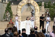 Nəsimi festivalı şairin doğma diyarı Şamaxıda davam edir (FOTO)