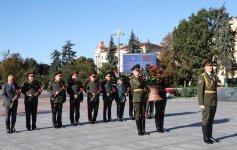 Baş