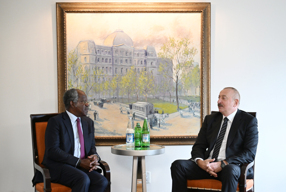Prezident İlham Əliyev Nyu-Yorkda “Global Infrastructure Partners” şirkətinin təsisçisi, sədri və baş icraçı direktoru ilə görüşüb (FOTO)