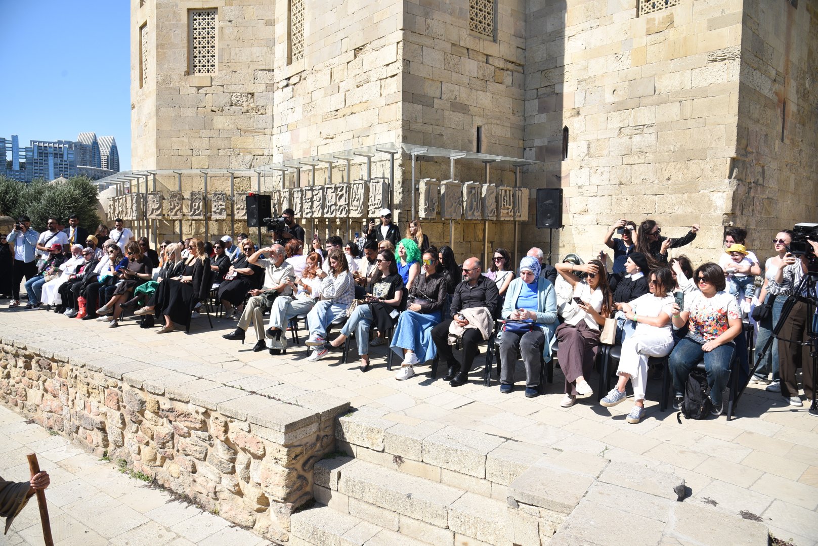 "Nəsimi" festivalı çərçivəsində İçəri Şəhərdə bir sıra maraqlı performanslar nümayiş olunub (FOTO)