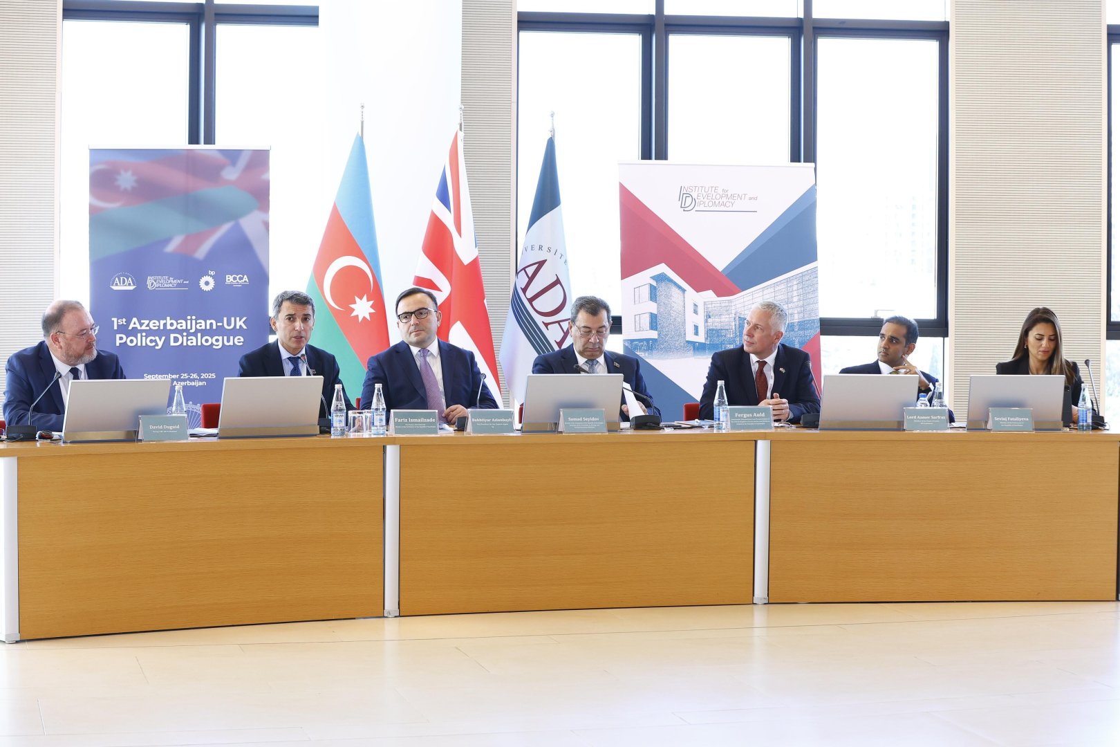 ADA Universitetində 1-ci Azərbaycan - Birləşmiş Krallıq Siyasət Dialoqunun açılış mərasimi keçirilib (FOTO)