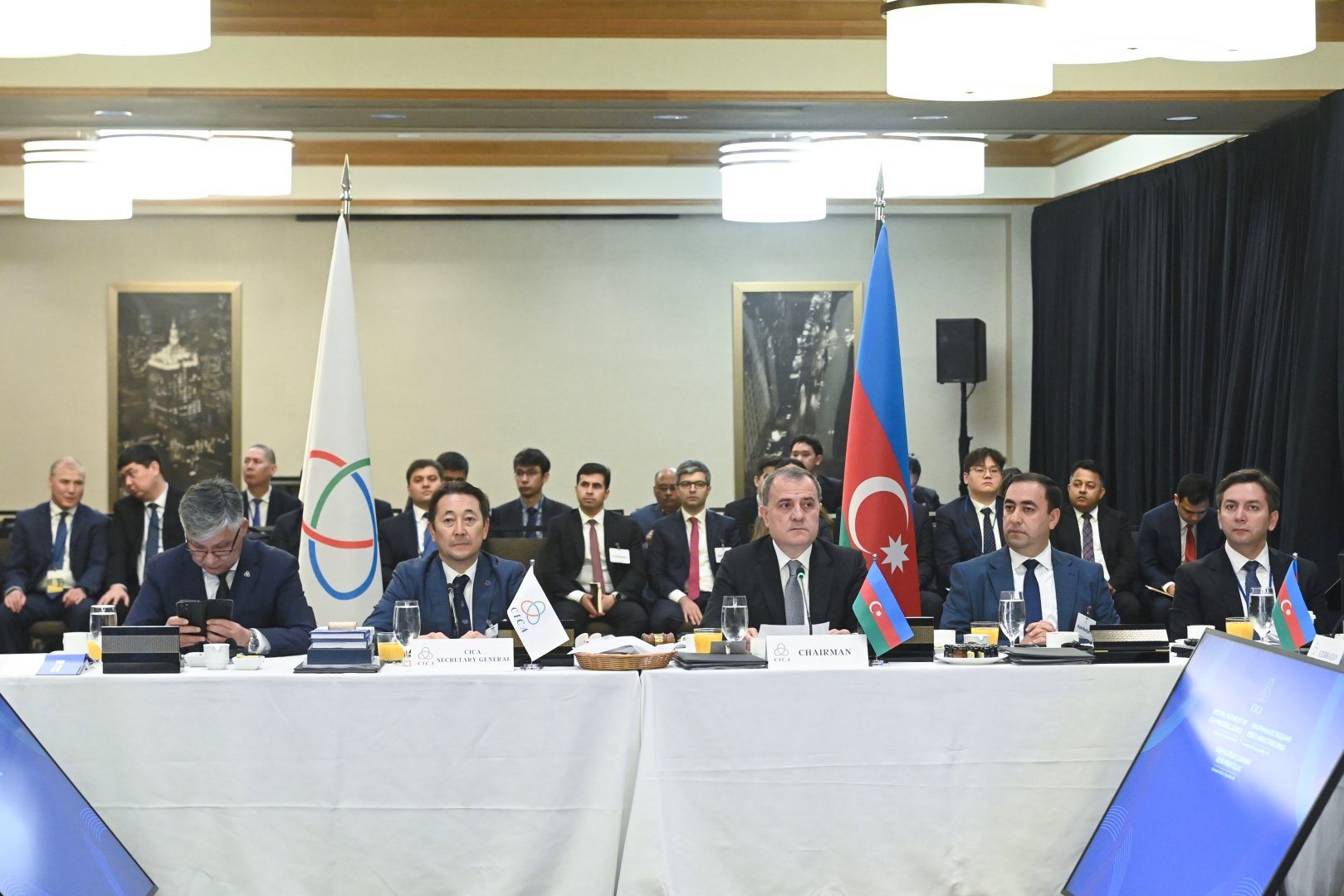 Ceyhun Bayramovun sədrliyi ilə AQEM Xarici İşlər Nazirləri Şurasının qeyri-rəsmi iclası keçirilib (FOTO)