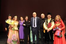 Kanadada “O olmasın, bu olsun” operettası səhnələşdirilib (FOTO)