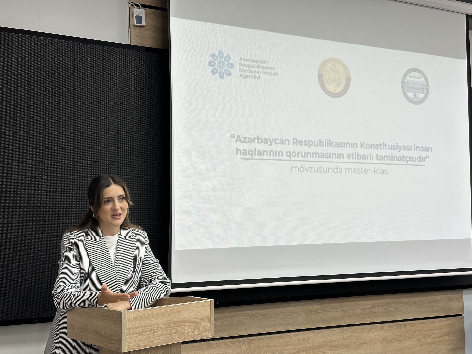 “Konstitusiya və Suverenlik İli” çərçivəsində Bakı Dövlət Universitetinin tələbələri üçün növbəti master-klas keçirilib (FOTO)