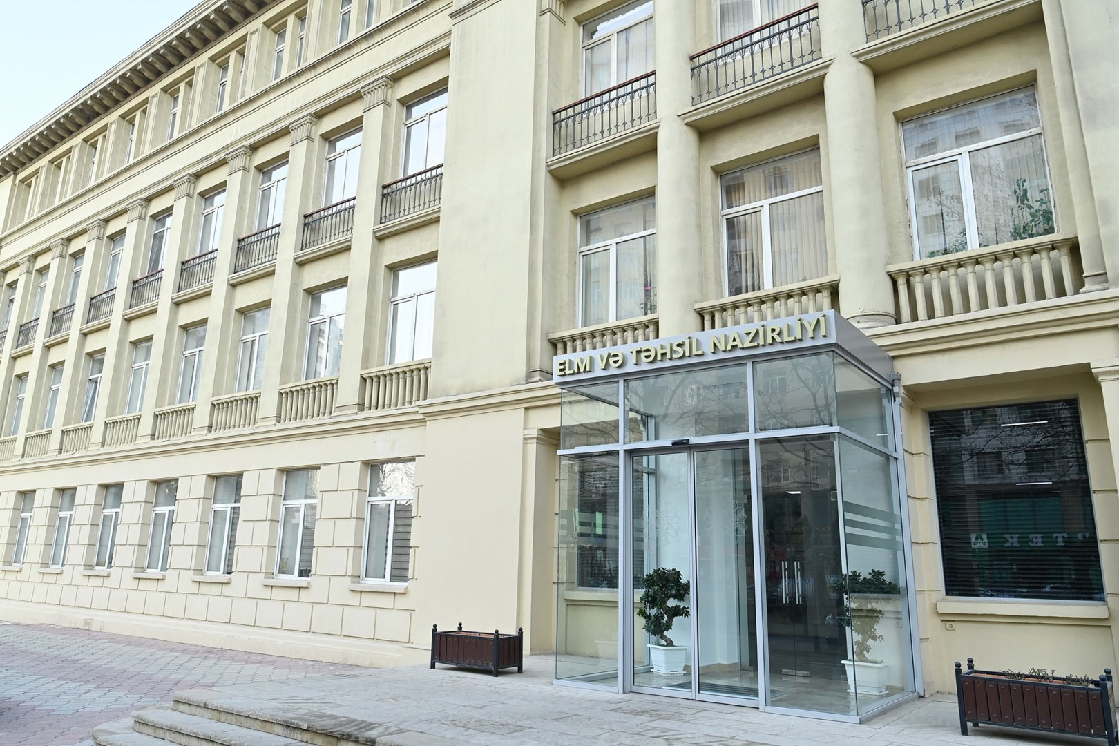 Elm və Təhsil Nazirliyinin tabeliyindəki 3 İstehsalat Birliyi ləğv edilib