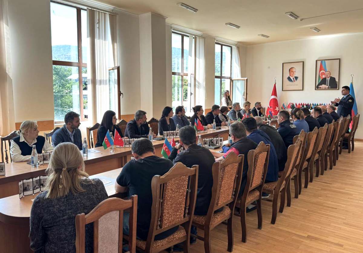 Xankəndi şəhərində biznes nümayəndələri ilə görüş keçirilib (FOTO)