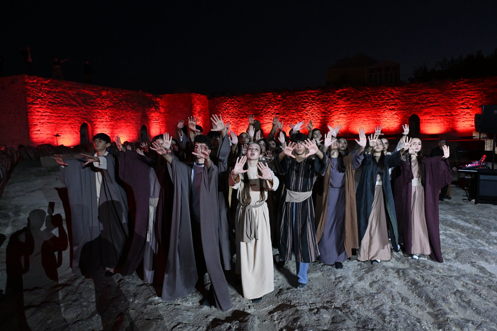 Nəsimi festivalının bağlanış tədbiri keçirilib (FOTO/VİDEO)