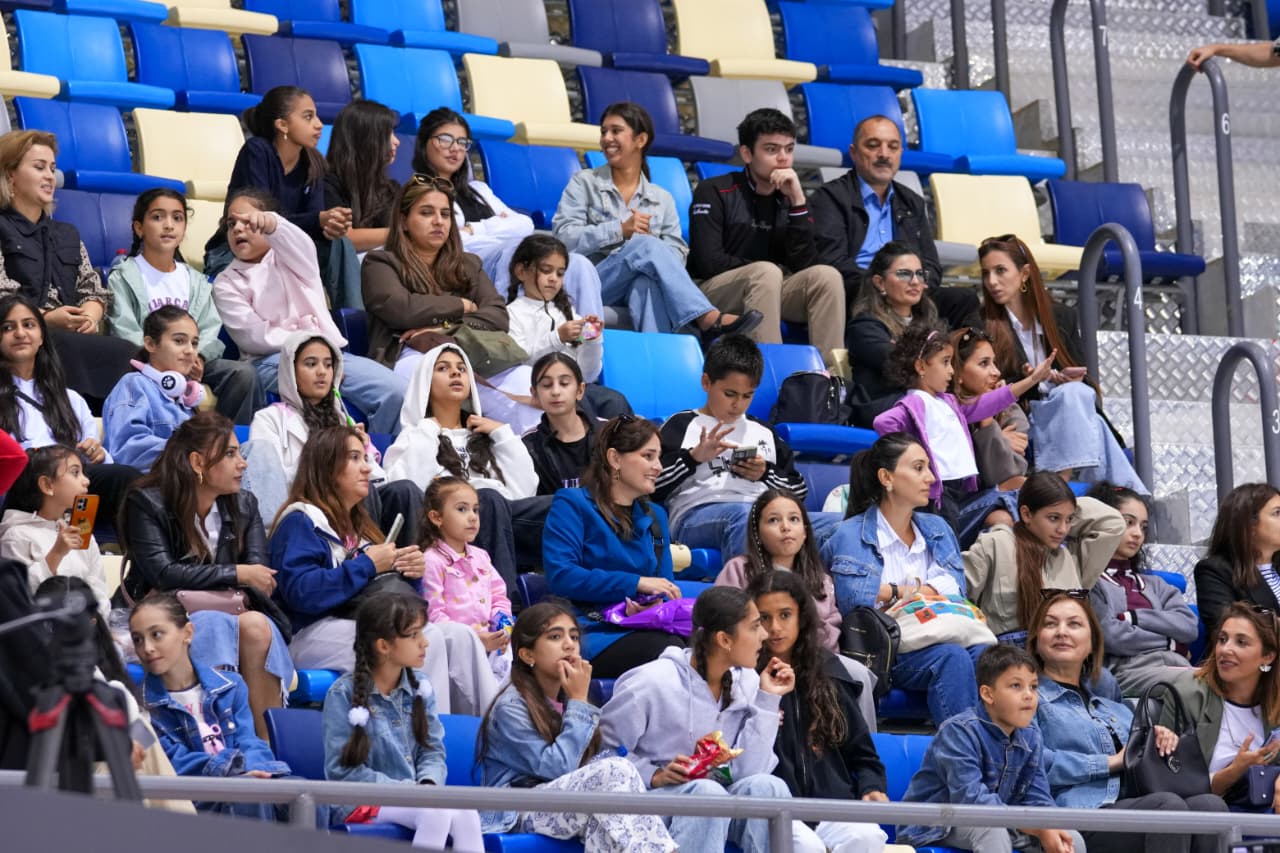 “Fiqurlu konkisürmə üzrə Qran-Pri” yarışına yekun vurulub (FOTO)