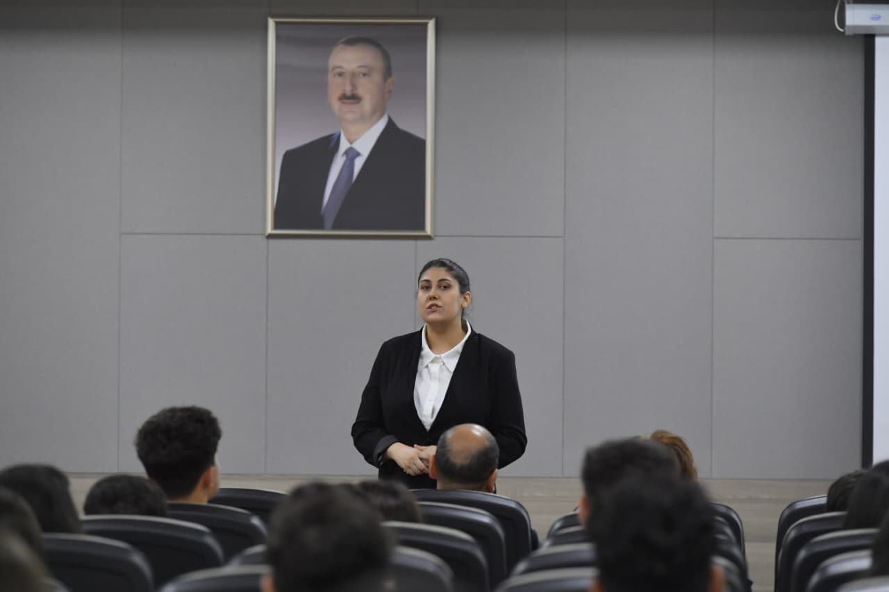 Şagirdlərin gələcək peşə istiqamətlərinin müəyyənləşdirilməsinə kömək etmək məqsədilə hazırlanmış “Peşə seçimi” aləti təqdim olunub