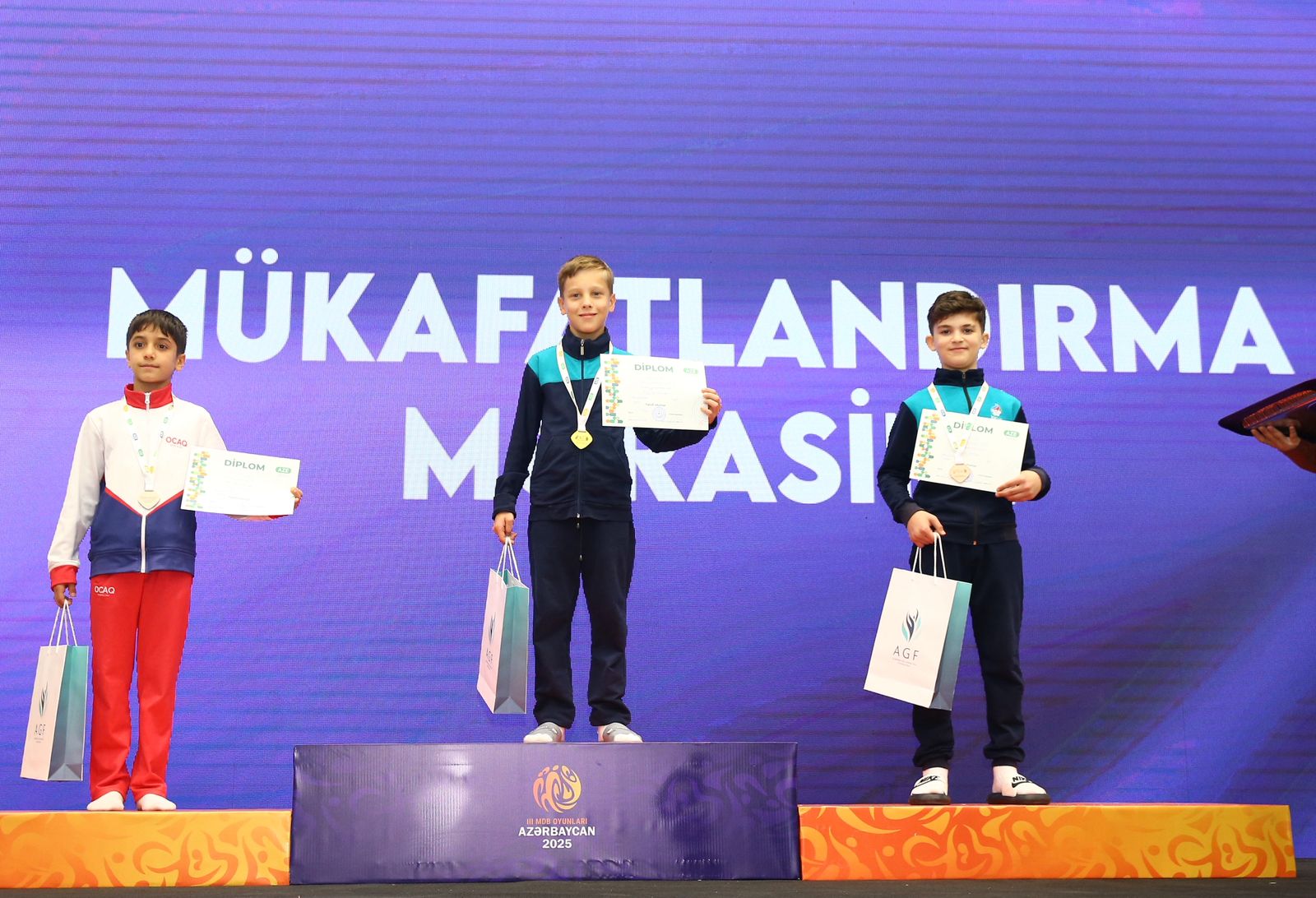Şəkidə batut gimnastikası üzrə ölkə birinciliyi keçirilib (FOTO)