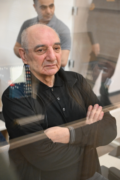 Ermənistan vətəndaşlarının məhkəməsində Aprel döyüşləri ilə bağlı sənədlər elan olunub (FOTO)