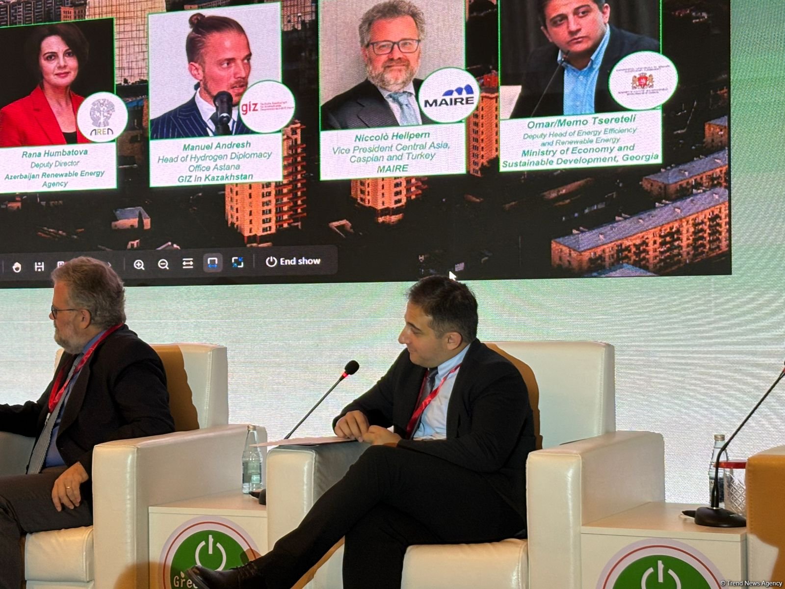 Bakıda Azərbaycan-Mərkəzi Asiya Yaşıl Enerji Həftəsinin ikinci günü keçirilir (FOTO)