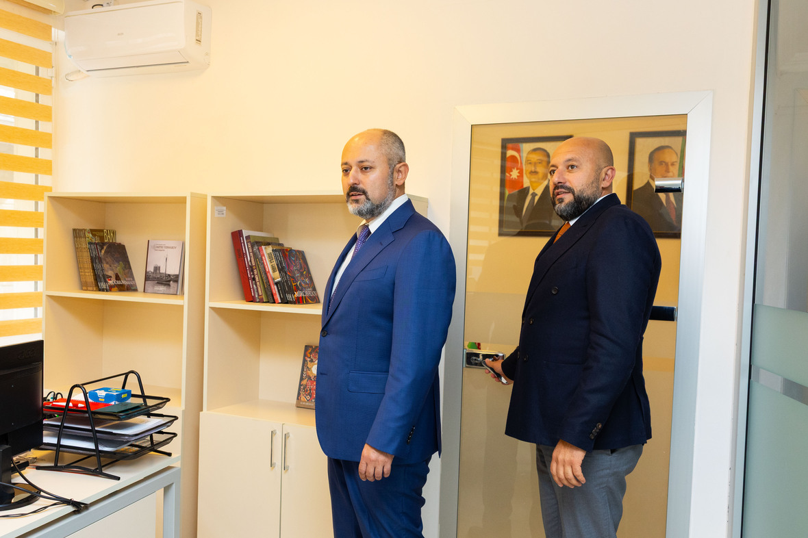 İçərişəhər rəqəmsallaşır: Yelo Bank yeni təşəbbüsə qoşuldu (FOTO)