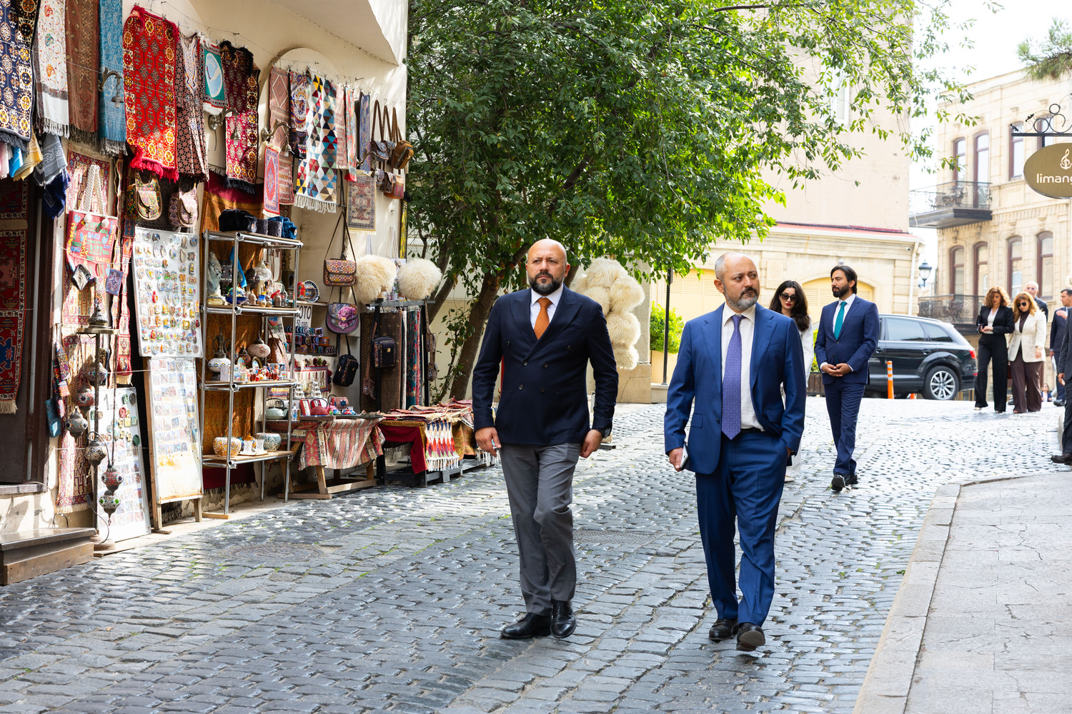 İçərişəhər rəqəmsallaşır: Yelo Bank yeni təşəbbüsə qoşuldu (FOTO)