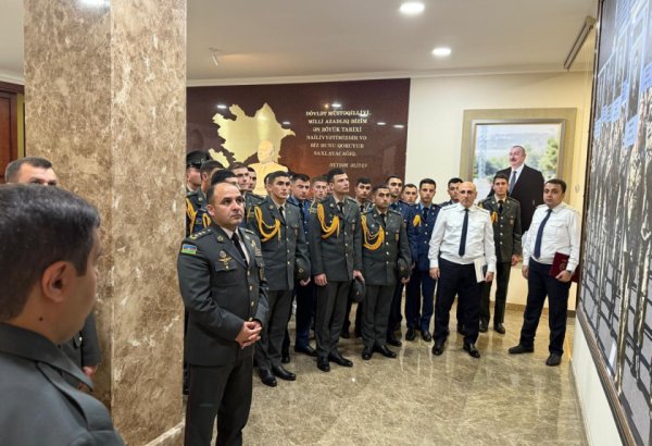 Hərbi prokuror Heydər Əliyev adına Hərbi İnstitutun kursantları ilə görüşüb (FOTO)