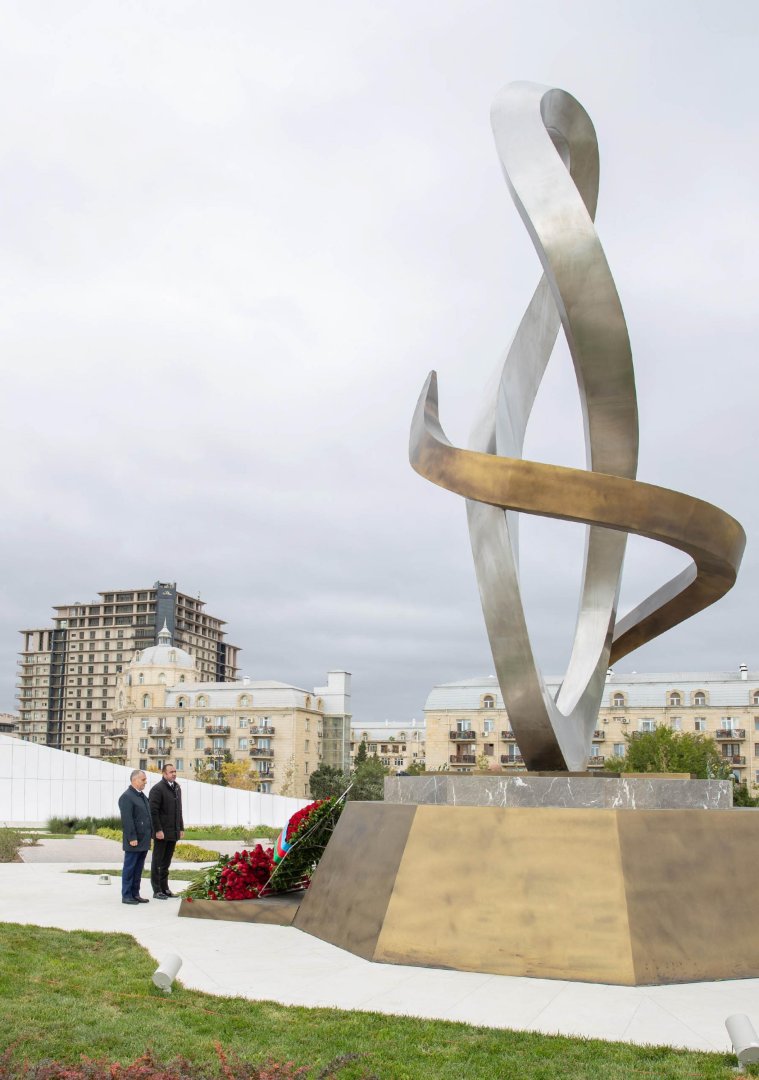 Əli Nağıyev və Orxan Sultanov Zəfər parkını ziyarət ediblər