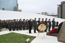 Dövlət və hökumət rəsmiləri Zəfər parkını ziyarət ediblər (FOTO/VİDEO)