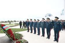 Dövlət və hökumət rəsmiləri Zəfər parkını ziyarət ediblər (FOTO/VİDEO)