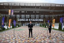 Prezident İlham Əliyev Gəncə şəhər stadionunun açılışında iştirak edib (FOTO)