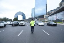 Vətən Müharibəsi şəhidlərinin xatirəsi bütün ölkə ərazisində bir dəqiqəlik sükutla yad edilib (FOTO/VİDEO)