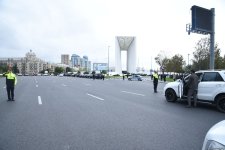 Vətən Müharibəsi şəhidlərinin xatirəsi bütün ölkə ərazisində bir dəqiqəlik sükutla yad edilib (FOTO/VİDEO)