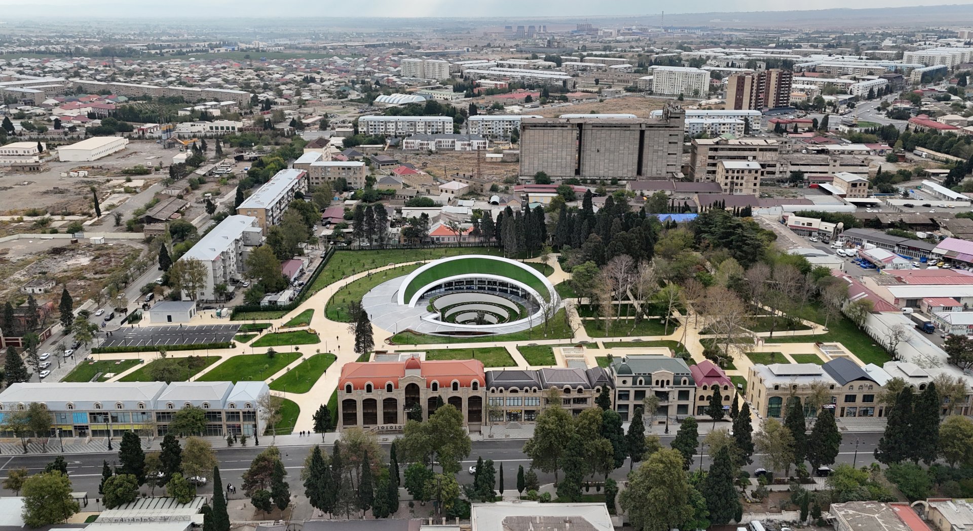 Prezident İlham Əliyev Gəncə Memorial Kompleksinin açılışında iştirak edib (FOTO)