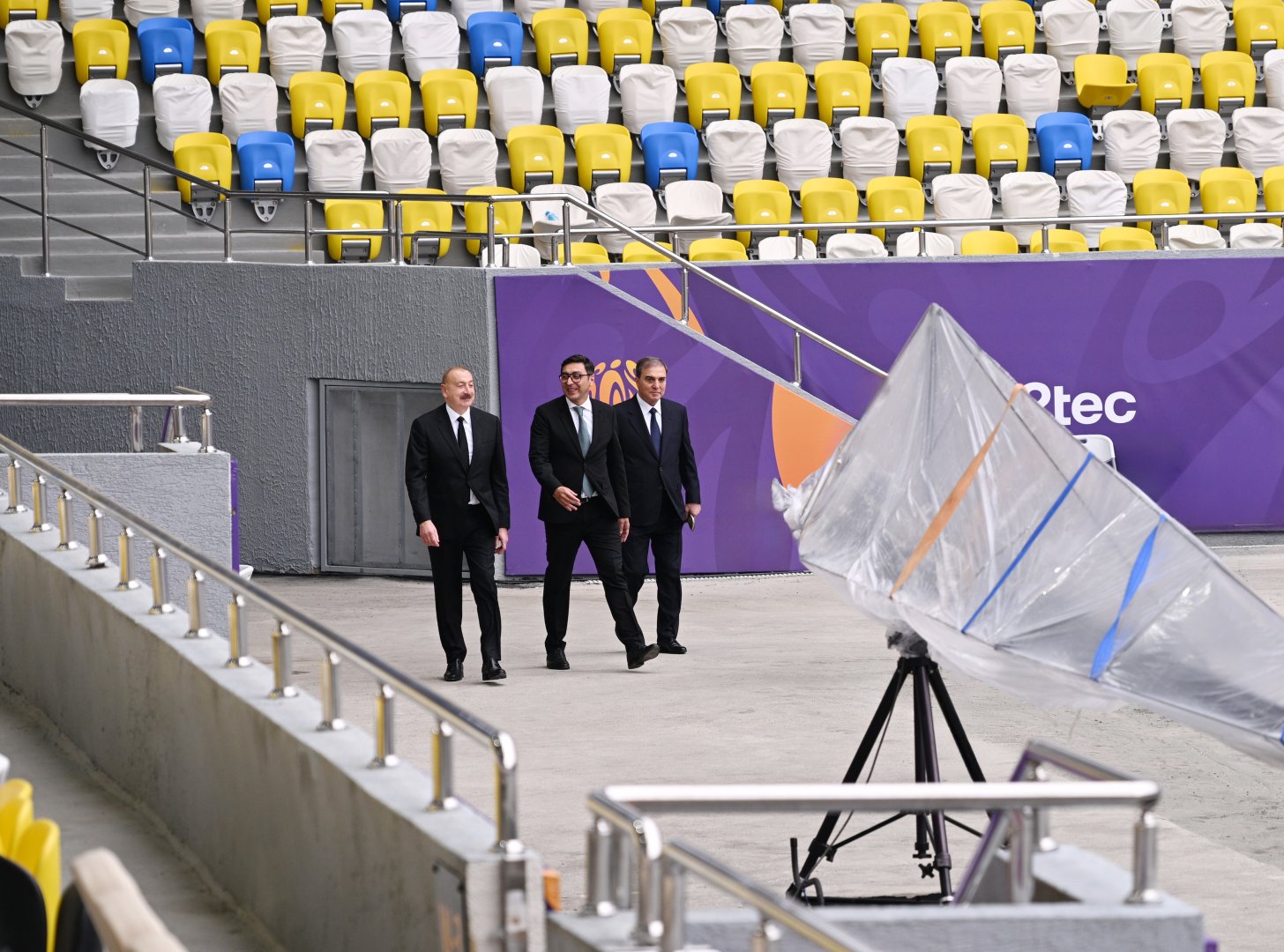 Prezident İlham Əliyev Gəncə şəhər stadionunun açılışında iştirak edib (FOTO)