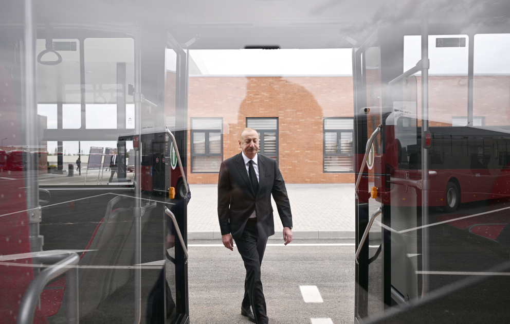 Prezident İlham Əliyev “BakuBus” MMC-nin Gəncə Avtoparkının açılışında iştirak edib (FOTO)
