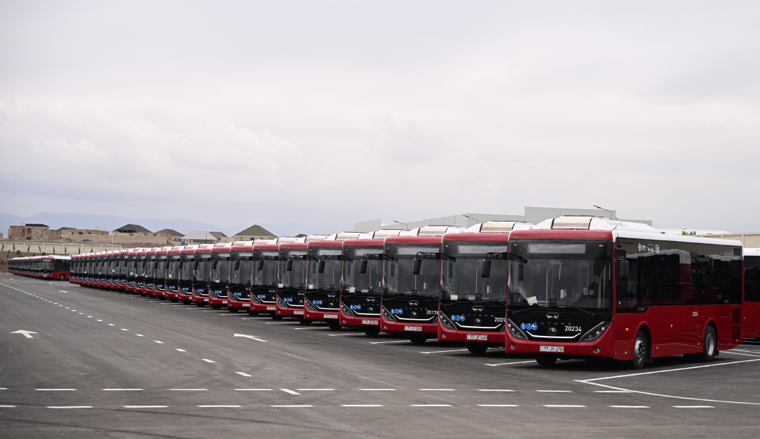 Prezident İlham Əliyev “BakuBus” MMC-nin Gəncə Avtoparkının açılışında iştirak edib (FOTO)