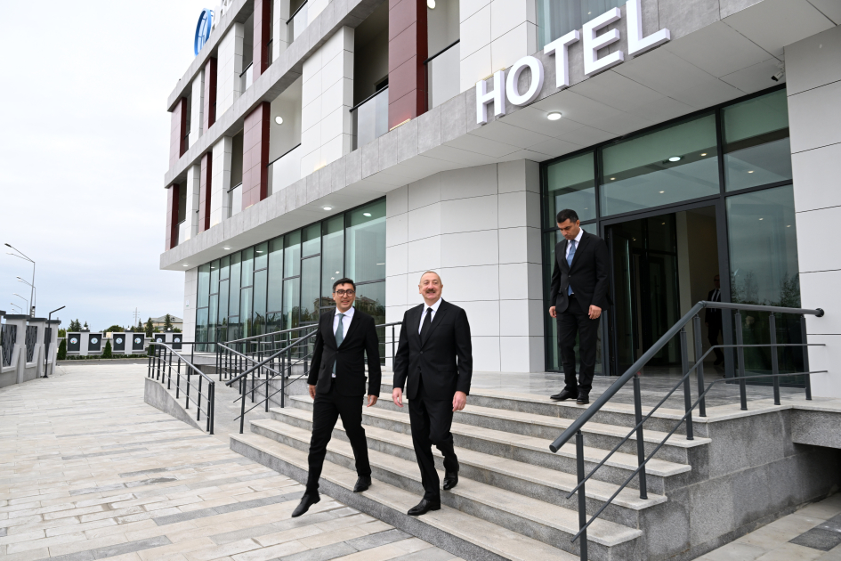 Prezident İlham Əliyev Yevlax Olimpiya İdman Kompleksinin açılışında iştirak edib (FOTO)