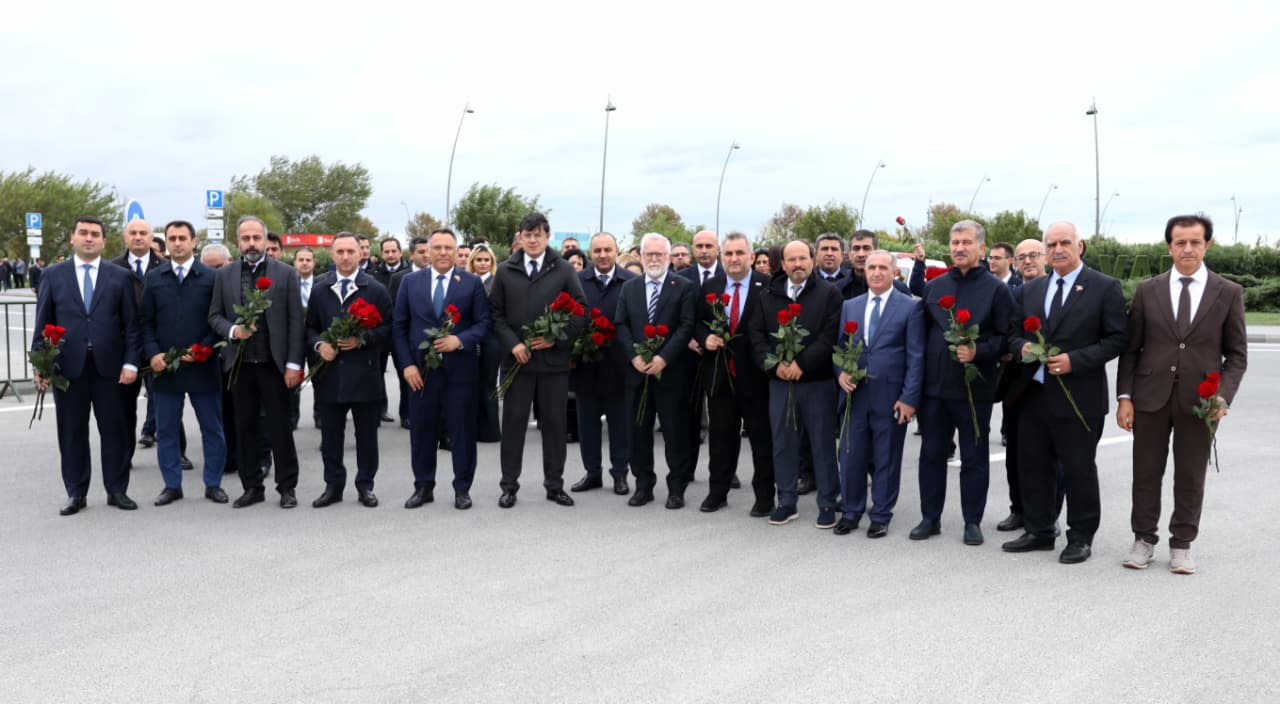 Türkiyəli rektorlar Zəfər parkını ziyarət ediblər (FOTO)