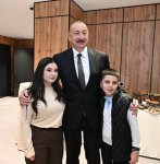 Prezident İlham Əliyev və Birinci xanım Mehriban Əliyevanın Gəncədə şəhid övladları ilə səmimi görüşü (FOTO/VİDEO)