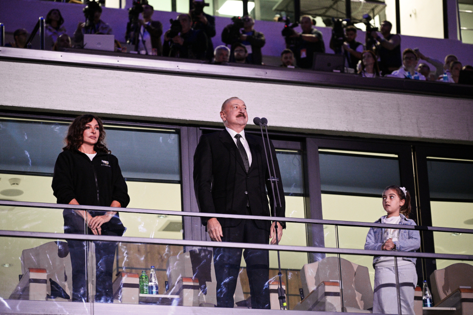 Prezident İlham Əliyev və Birinci xanım Mehriban Əliyevanın Gəncədə şəhid övladları ilə səmimi görüşü (FOTO/VİDEO)