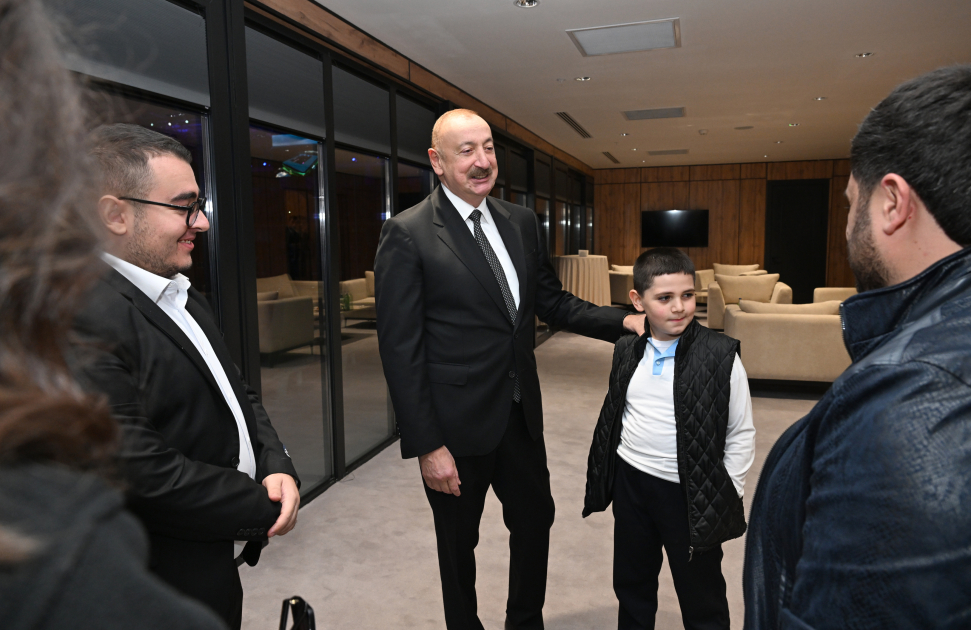 Prezident İlham Əliyev və Birinci xanım Mehriban Əliyevanın Gəncədə şəhid övladları ilə səmimi görüşü (FOTO/VİDEO)