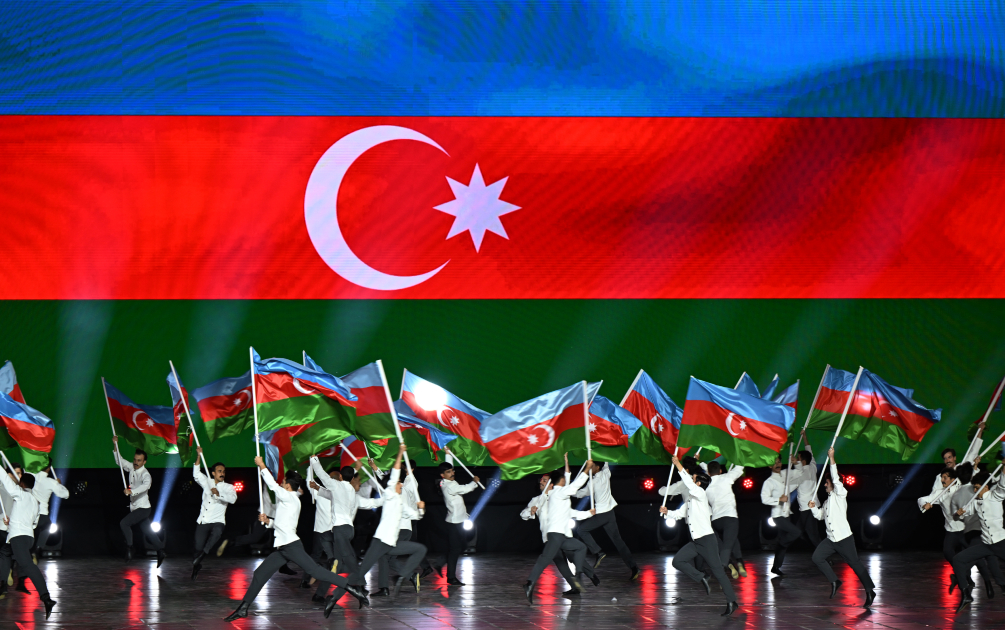 Prezident İlham Əliyev və Birinci xanım Mehriban Əliyeva Gəncədə III MDB Oyunlarının təntənəli açılış mərasimini izləyiblər (FOTO/VİDEO) (YENİLƏNİB-3)