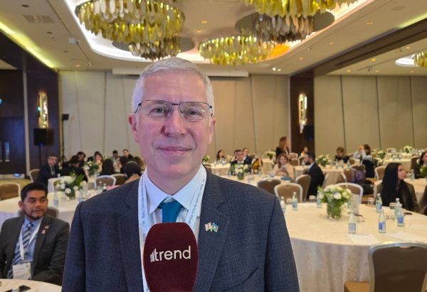 Böyük Britaniya Azərbaycanla artan müdafiə əlaqələrindən qürur duyur - Ferqus Auld