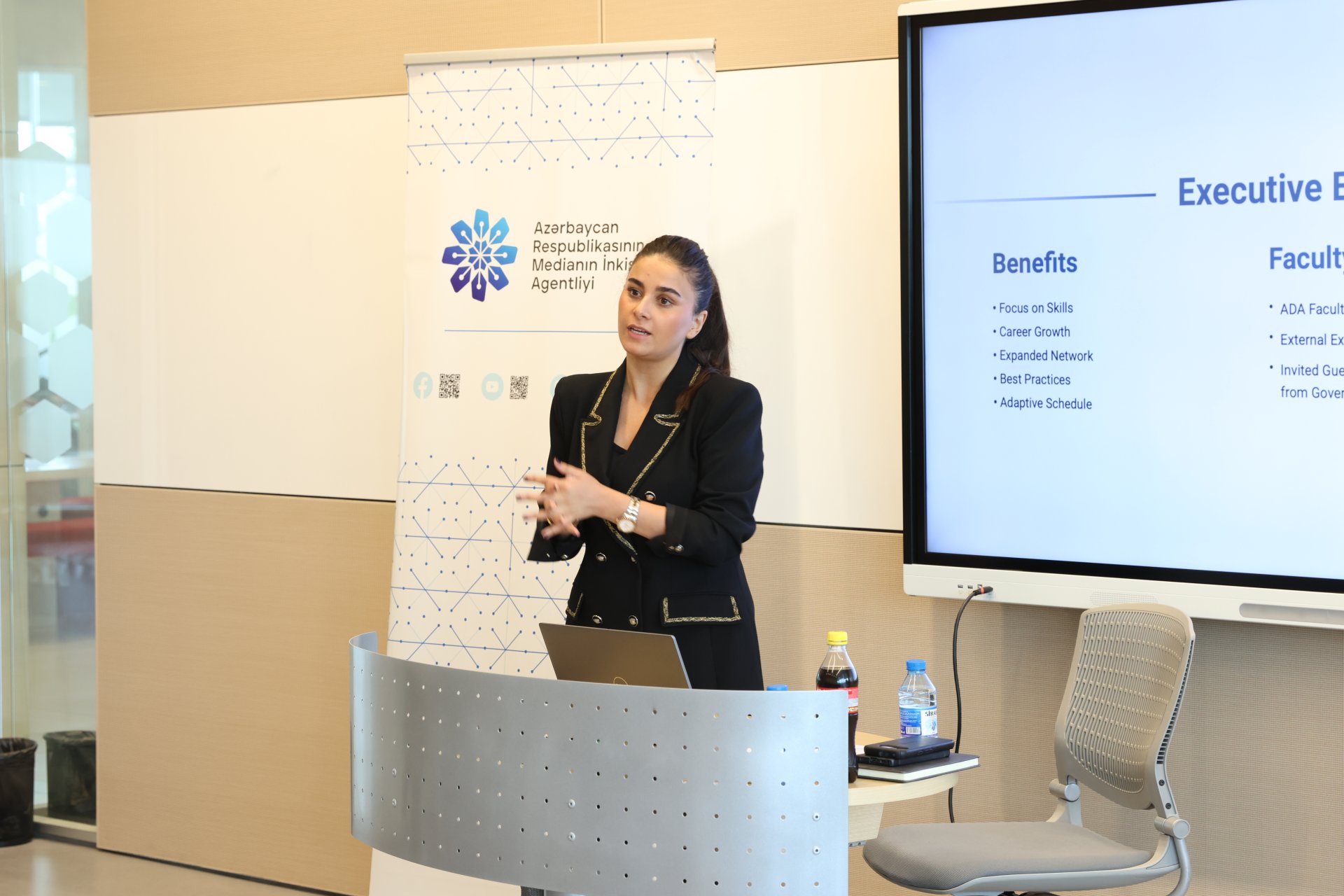 “Media, miflər və yanlış təsəvvürlər: Mediada Süni İntellekti necə səmərəli şəkildə istifadə edə bilərik?” mövzusunda seminar keçirilib (FOTO)