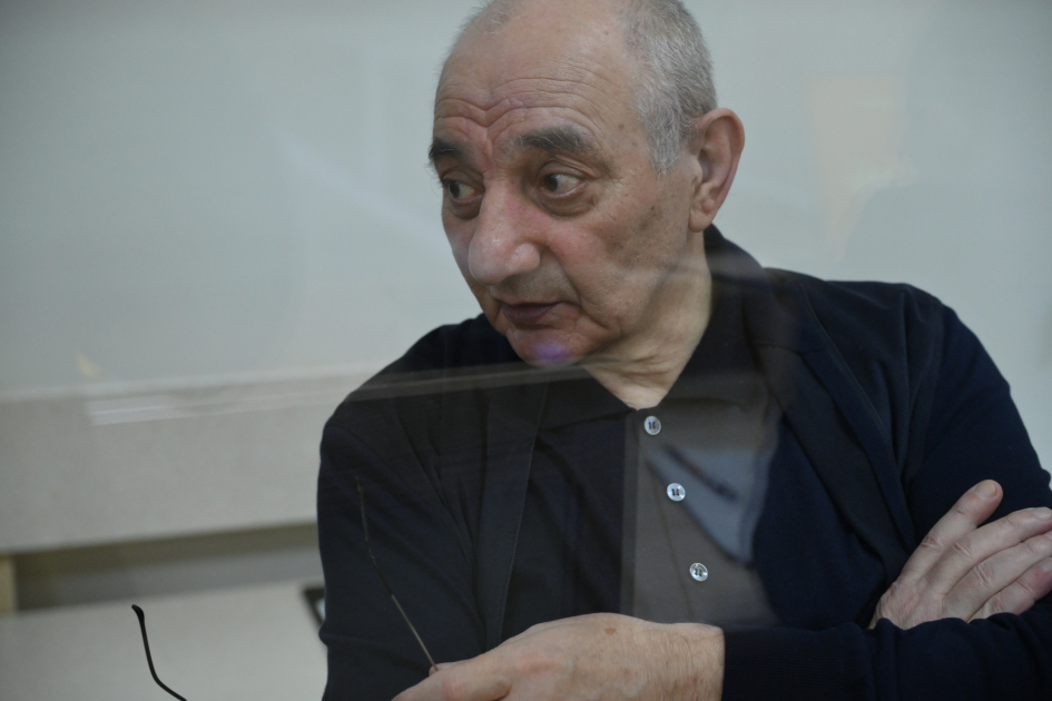 Ermənistan silahlı qüvvələrinin Aprel döyüşləri zamanı beynəlxalq humanitar hüquq normalarını pozaraq mülki şəxsləri və mülki obyektləri atəşə tutması ilə bağlı sənədlər məhkəmədə tədqiq olunub (FOTO)