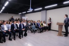 “Konstitusiya və Suverenlik İli” çərçivəsində elan olunmuş qrant müsabiqəsinin qalibləri ilə görüş keçirilib (FOTO)