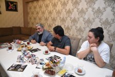 “Bakı Şəbəkəsi” Araşdırmalar və Təhlil İctimai Birliyi şəhid jurnalist Sirac Abışovun ailəsinə baş çəkib (FOTO/VİDEO)