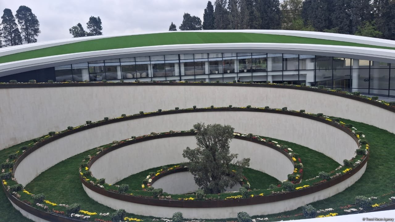 Gəncə Memorial Kompleksində Azərbaycan xalqına qarşı törədilən cinayətləri əks etdirən ekspozisiya təşkil olunub (FOTO)