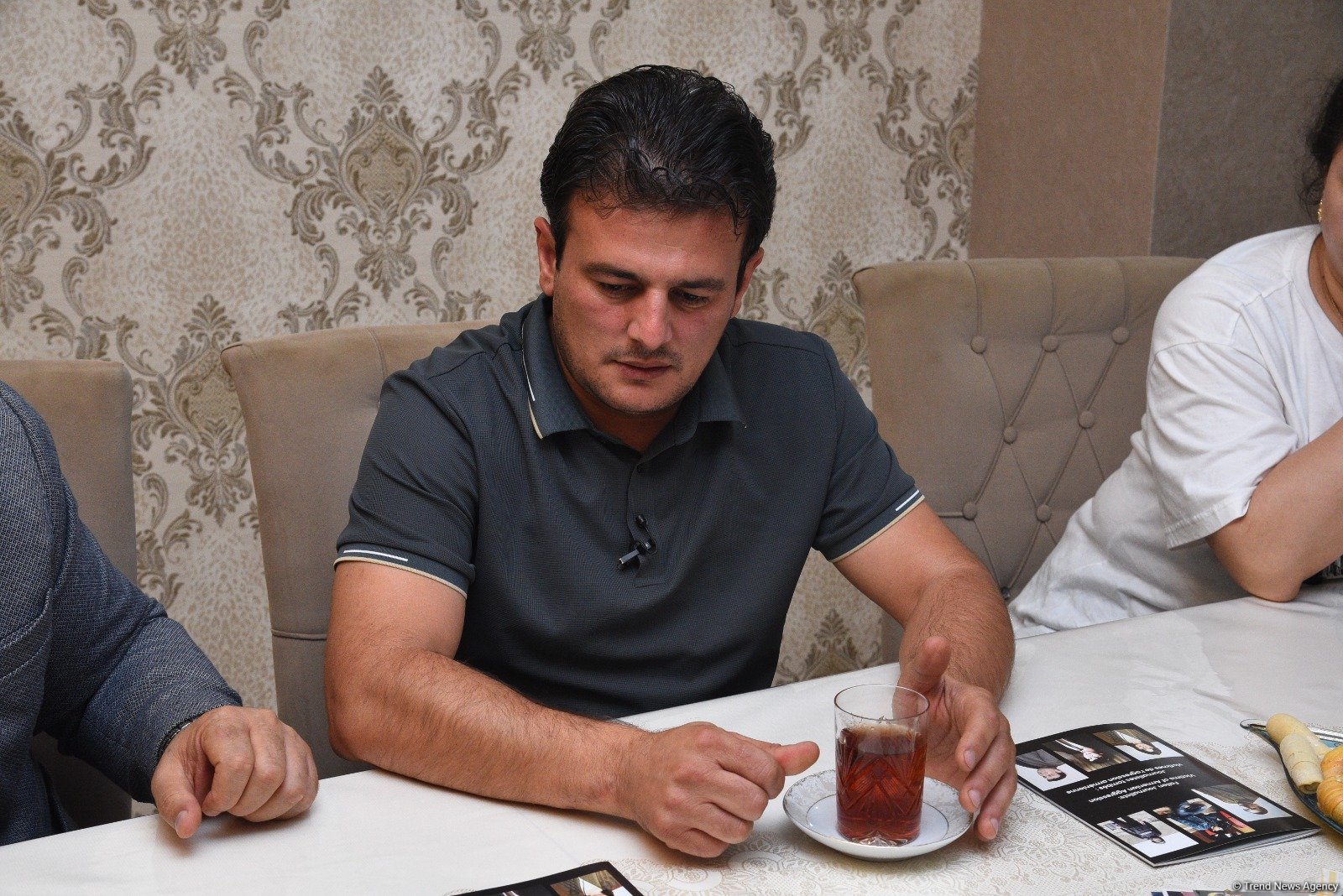 “Bakı Şəbəkəsi” Araşdırmalar və Təhlil İctimai Birliyi şəhid jurnalist Sirac Abışovun ailəsinə baş çəkib (FOTO/VİDEO)