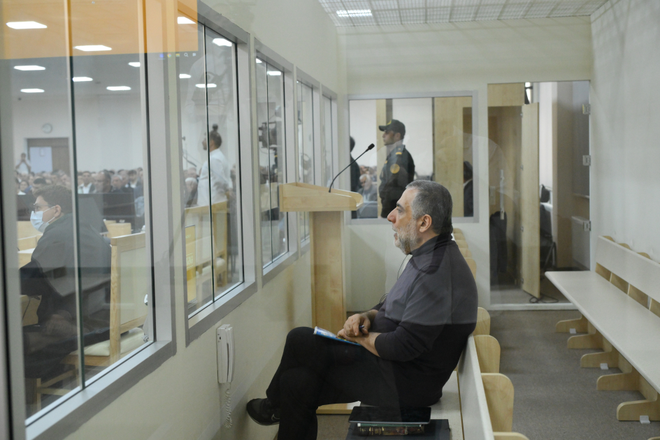 Ruben Vardanyanın məhkəməsində zərərçəkmişlərin hüquqi varislərinin və zərərçəkmiş şəxslərin ifadələri dinlənilib (FOTO)