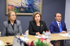 Universitetə qəbul olunmuş şəhid xanımları ilə görüş keçirilib (FOTO)
