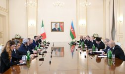 Prezident İlham Əliyevin İtaliya Prezidenti Sercio Mattarella ilə geniş tərkibdə görüşü olub (FOTO) (YENİLƏNİB)