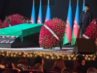 Əməkdar artist Cabir İmanovla vida mərasimi keçirilir (FOTO)