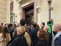 Əməkdar artist Cabir İmanovla vida mərasimi keçirilir (FOTO)