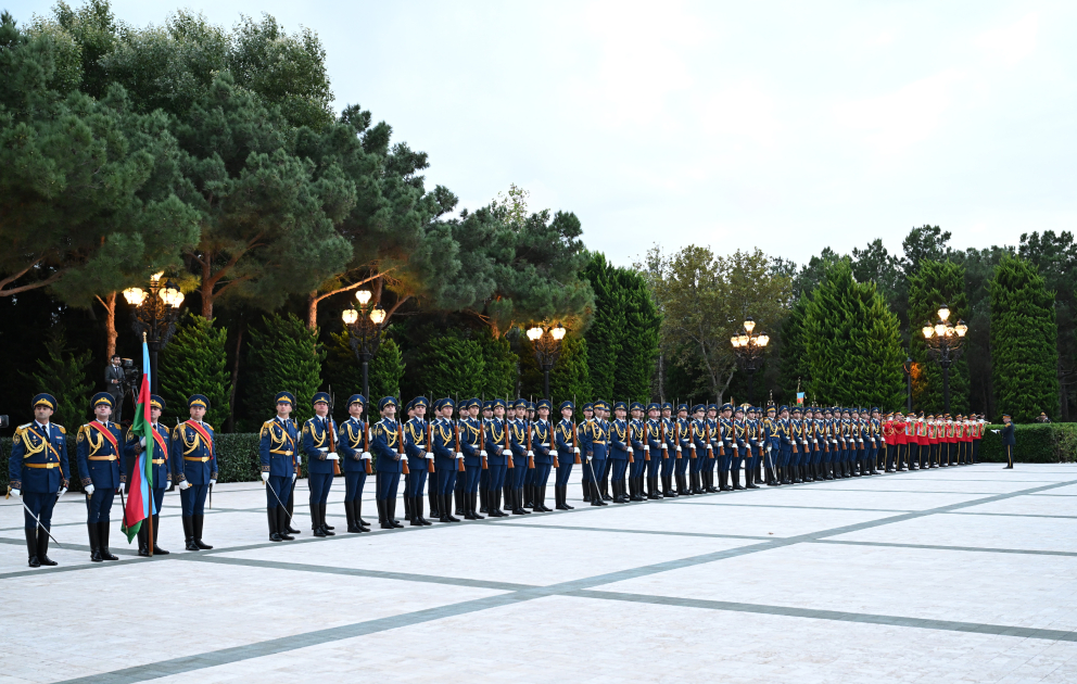 İtaliya Prezidenti Sercio Mattarellanın Bakıda rəsmi qarşılanma mərasimi olub (YENİLƏNİB-2) (FOTO)