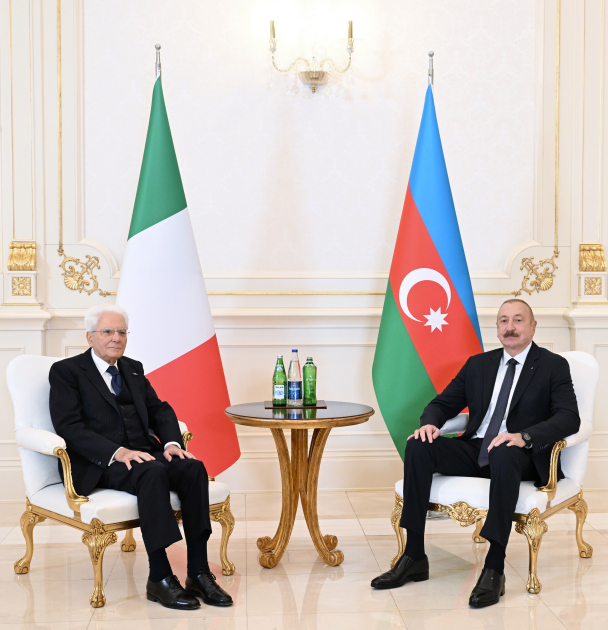 Prezident İlham Əliyevin İtaliya Prezidenti Sercio Mattarella ilə təkbətək görüşü keçirilib (FOTO)